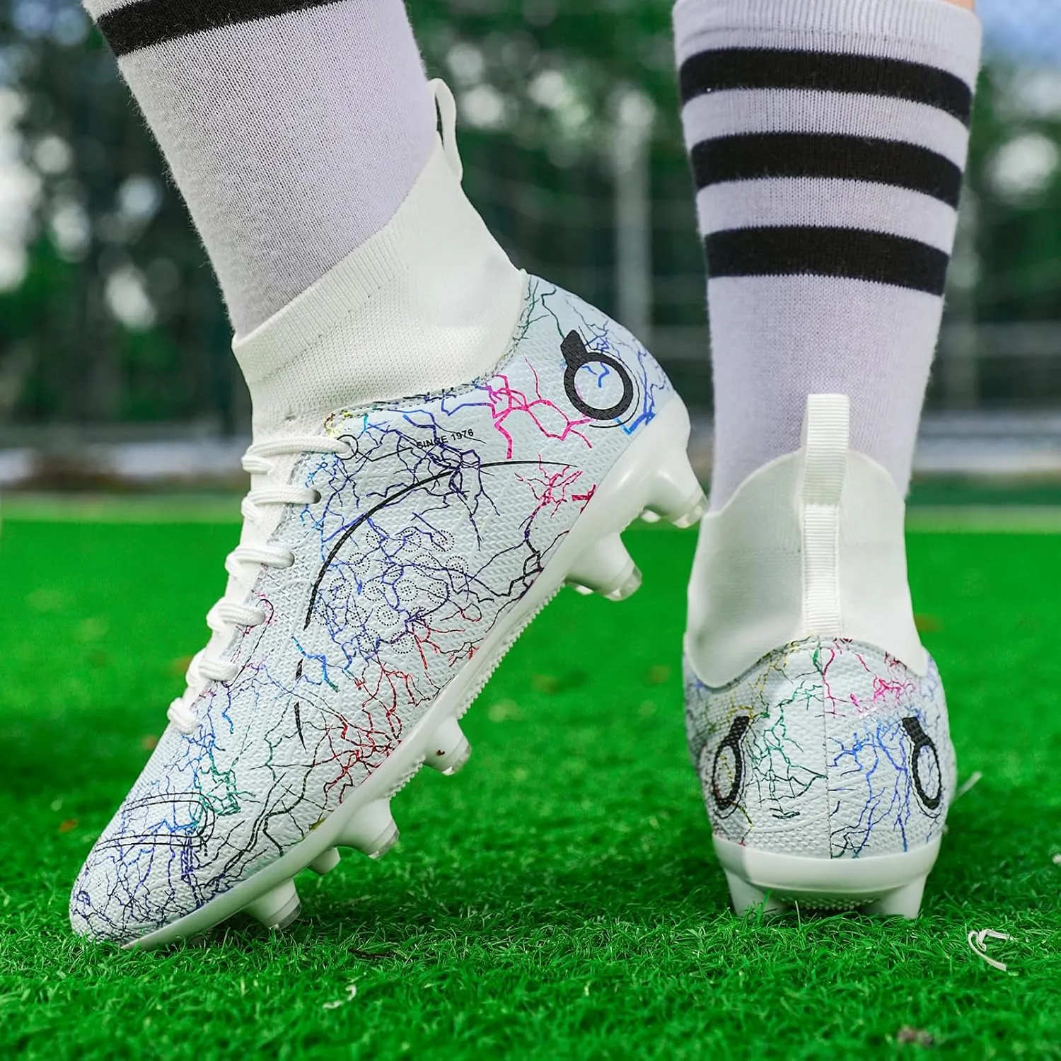 Boys' Soccer Shoes Kids Firm Ground Soccer Cleats Girls Athletic Sneakers Outdoor Turf Football Shoes for Little/Big Kid