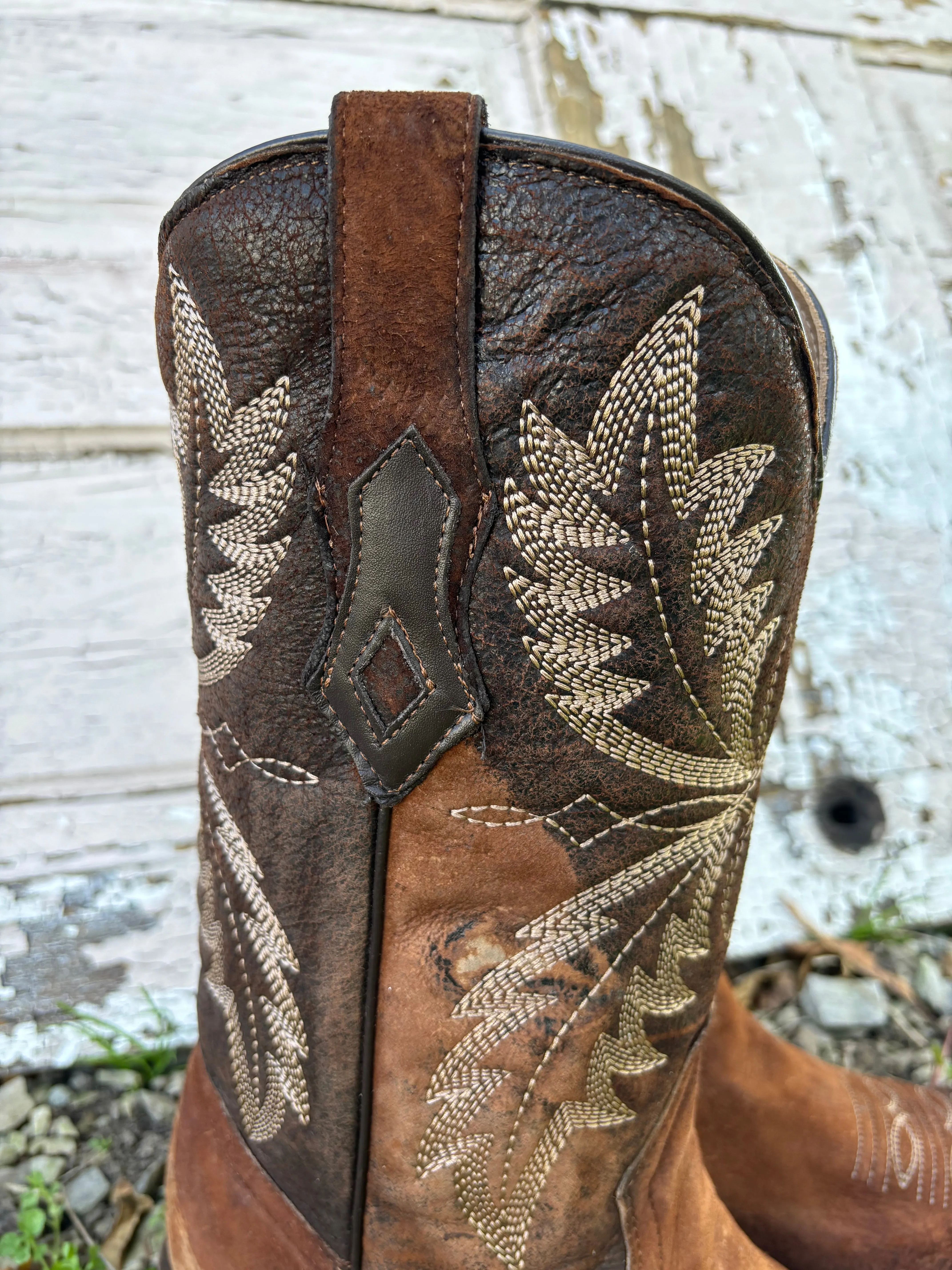 Corral Men's Chocolate Lamb Embroidered Narrow Square Toe Cowboy Boots C4023