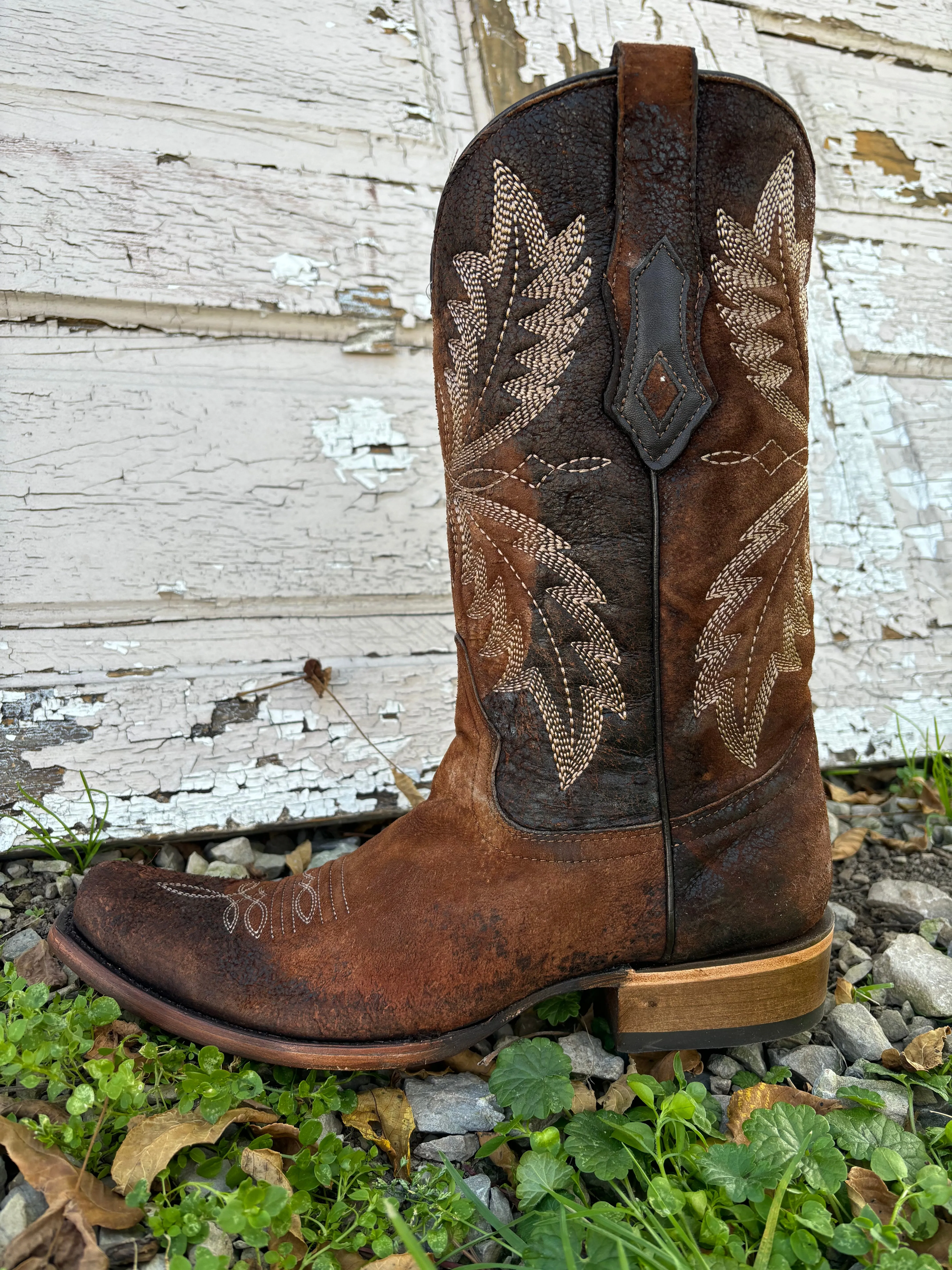 Corral Men's Chocolate Lamb Embroidered Narrow Square Toe Cowboy Boots C4023