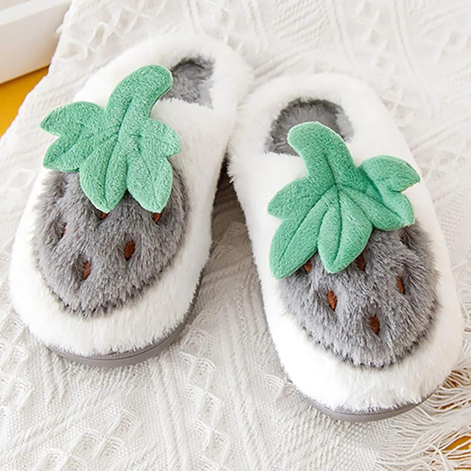 Kids Cute Strawberry ??ushroom Slippers Soft Bottom Comfort Slippers Fleece Plush Warm Cozy Outdoor Tween Shoes