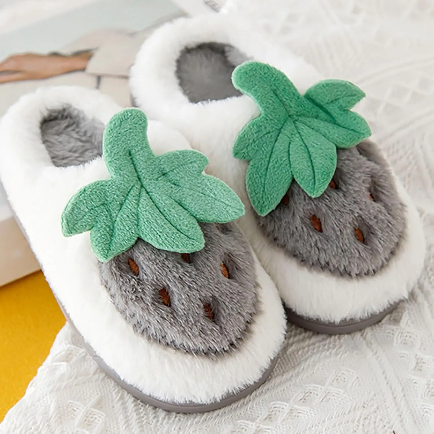 Kids Cute Strawberry ??ushroom Slippers Soft Bottom Comfort Slippers Fleece Plush Warm Cozy Outdoor Tween Shoes