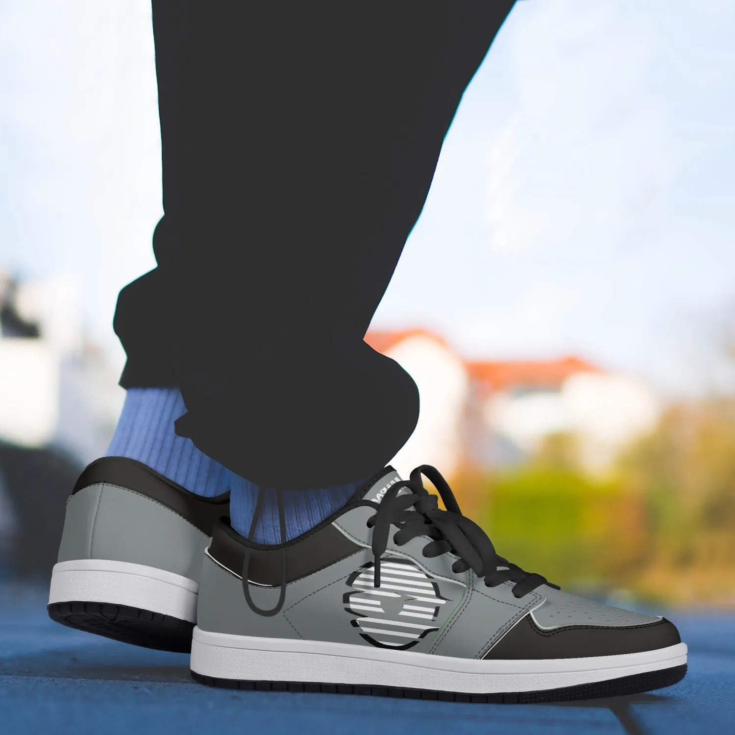 Low-Top Leather Gray Sneakers