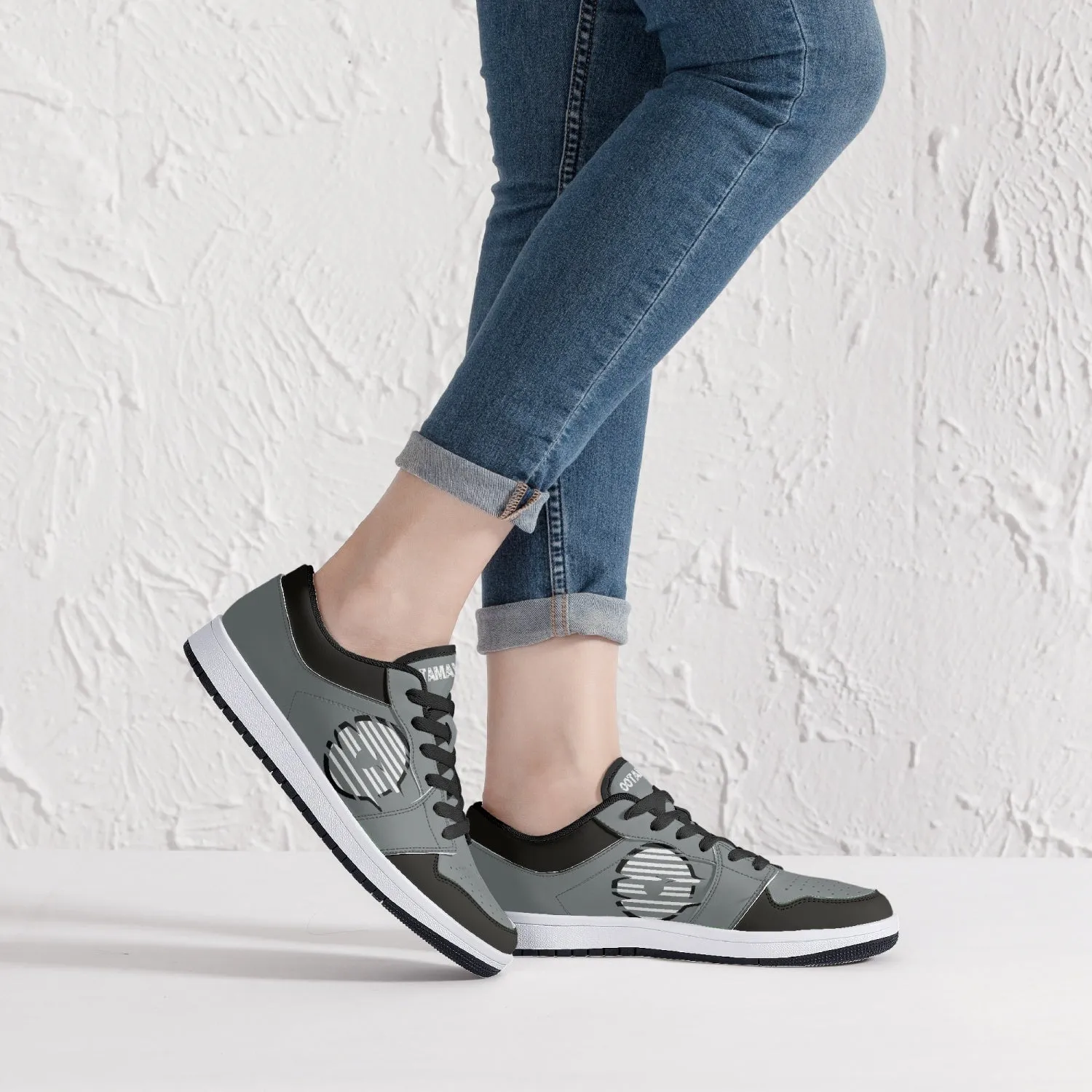 Low-Top Leather Gray Sneakers