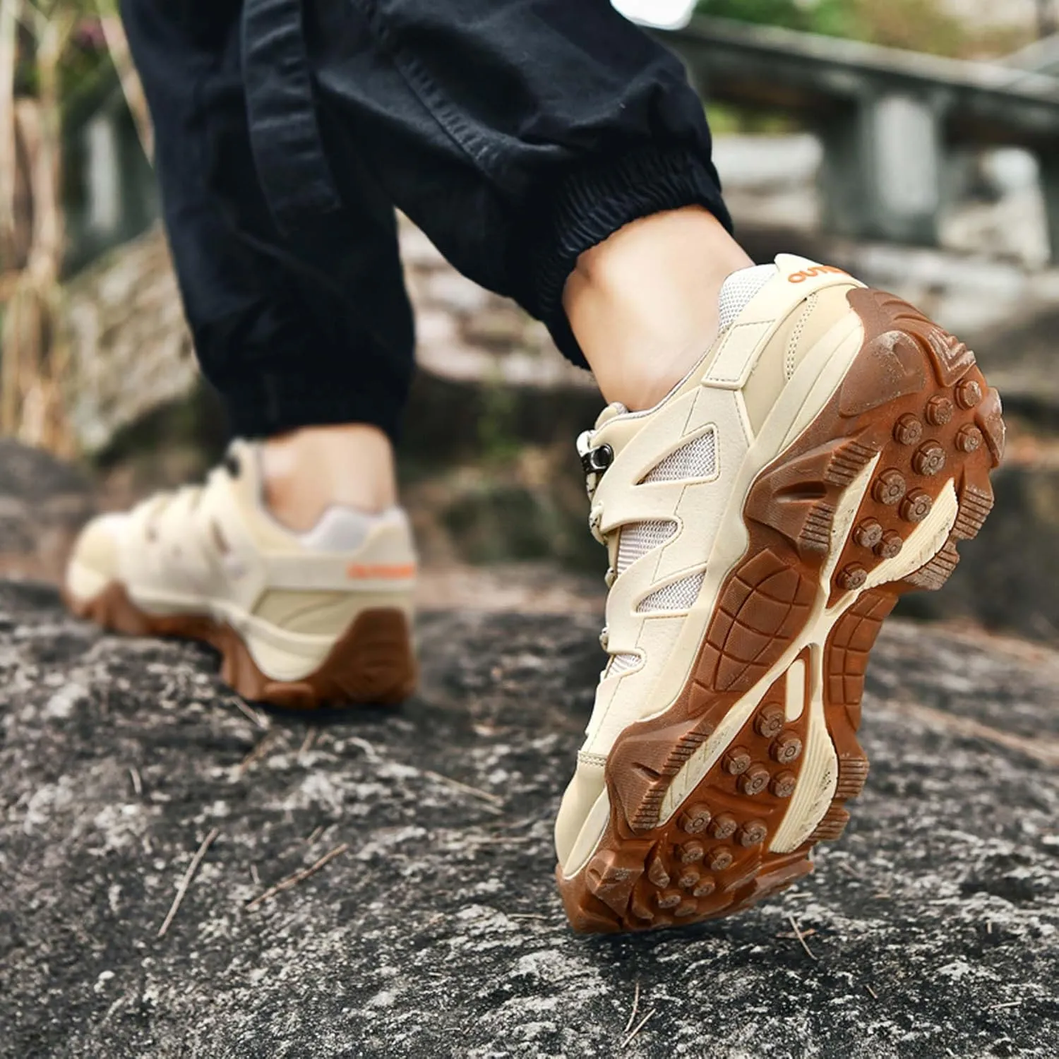 Men's Anti-slip Climbing Shoes Breathable Comfortable Hiking Shoes Outdoor Wearable Outsole Travel Shoes Outdoor Sports Walking Camping Off-road Shoes