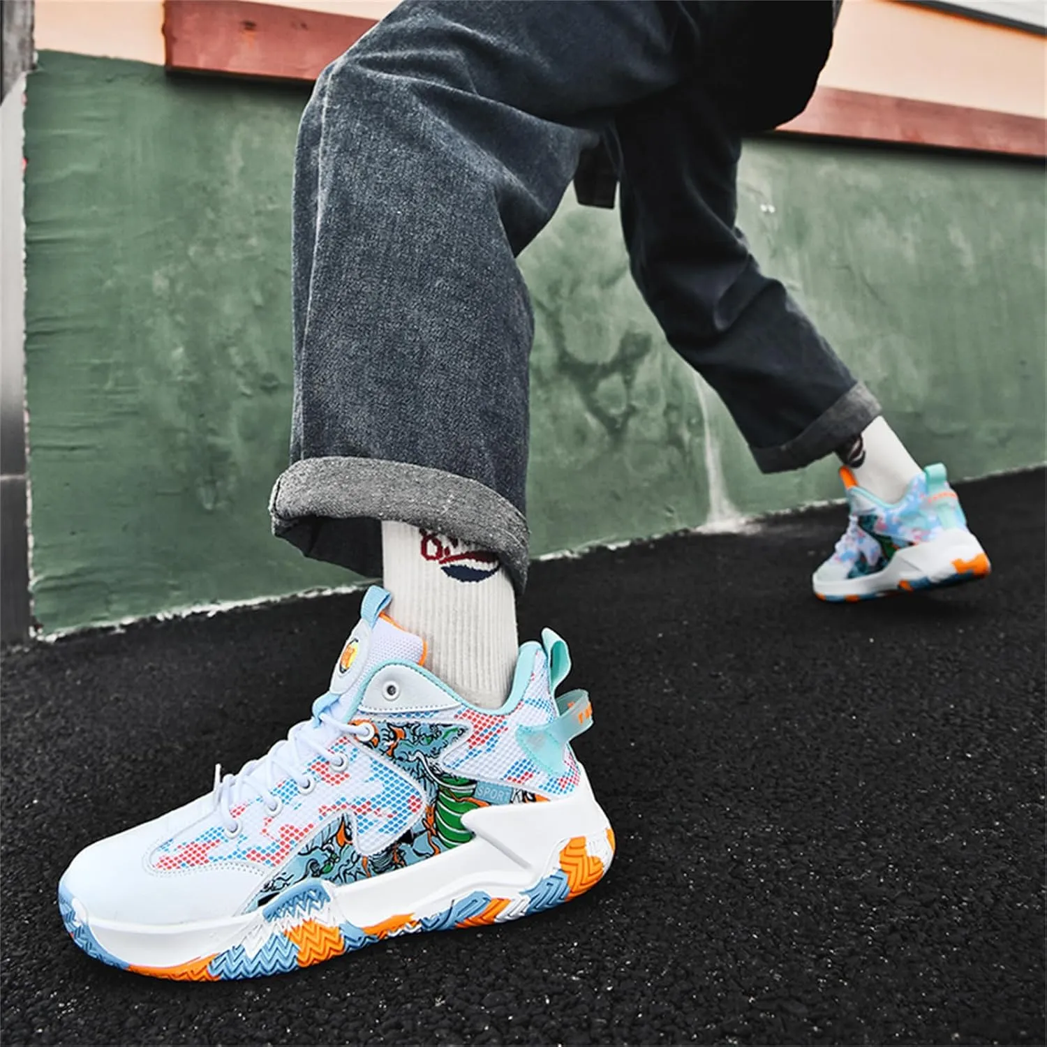 Men's Breathable Mesh Lace Up Basketball Shoes Fashion High-Top Non-Slip Sneakers Casual Gym Sports Tennis Jogging Shoes