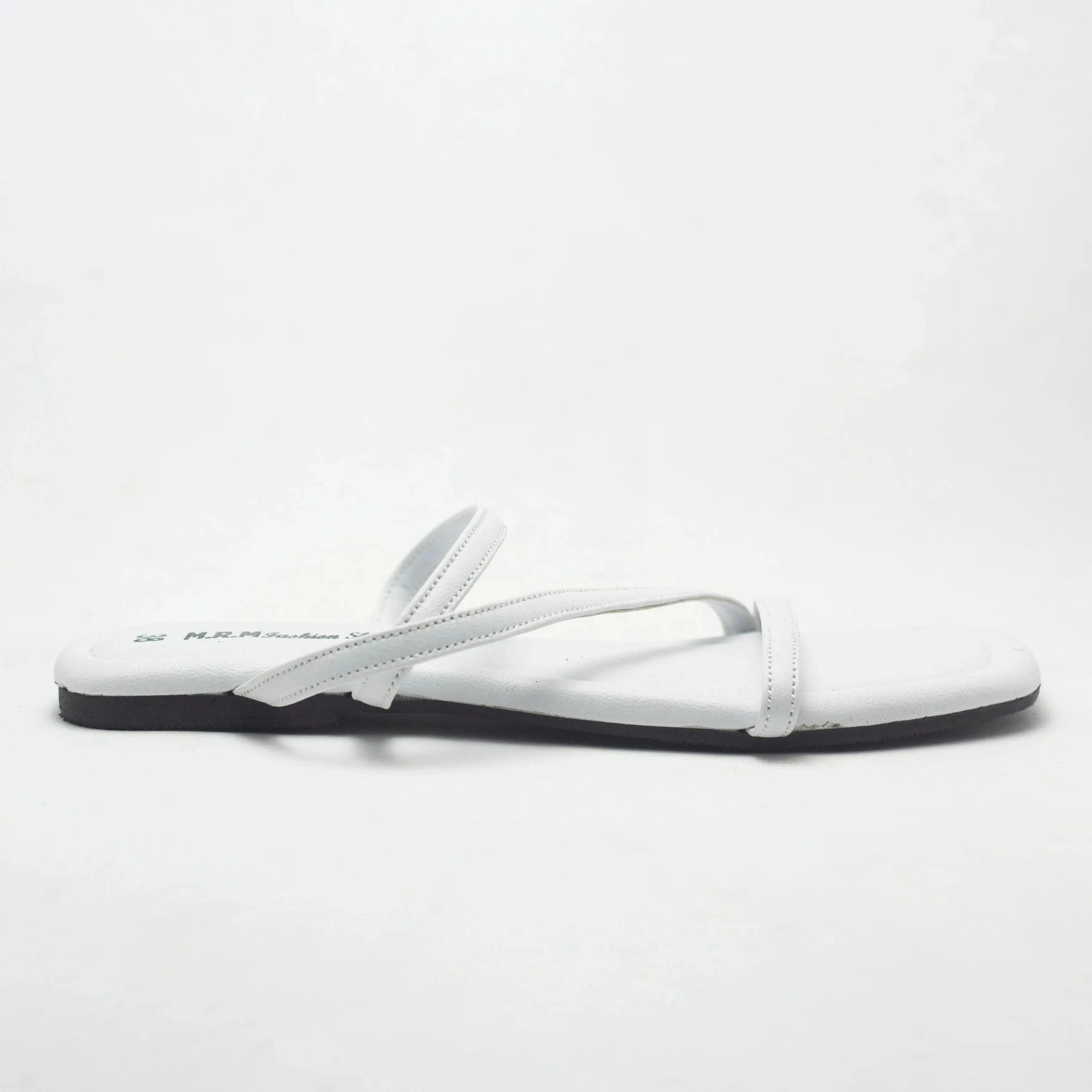 Shop the Latest Collection of Flat Sandals for Women