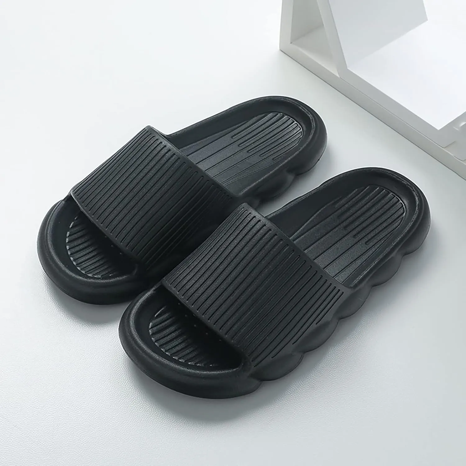 Shower Shoes Men Slippers for Men Quick Drying Non Slip Slippers Dry Quickly Lightweight Bath Waterproof Flip Flops for Shower Shoes with Drainage Holes House Spa