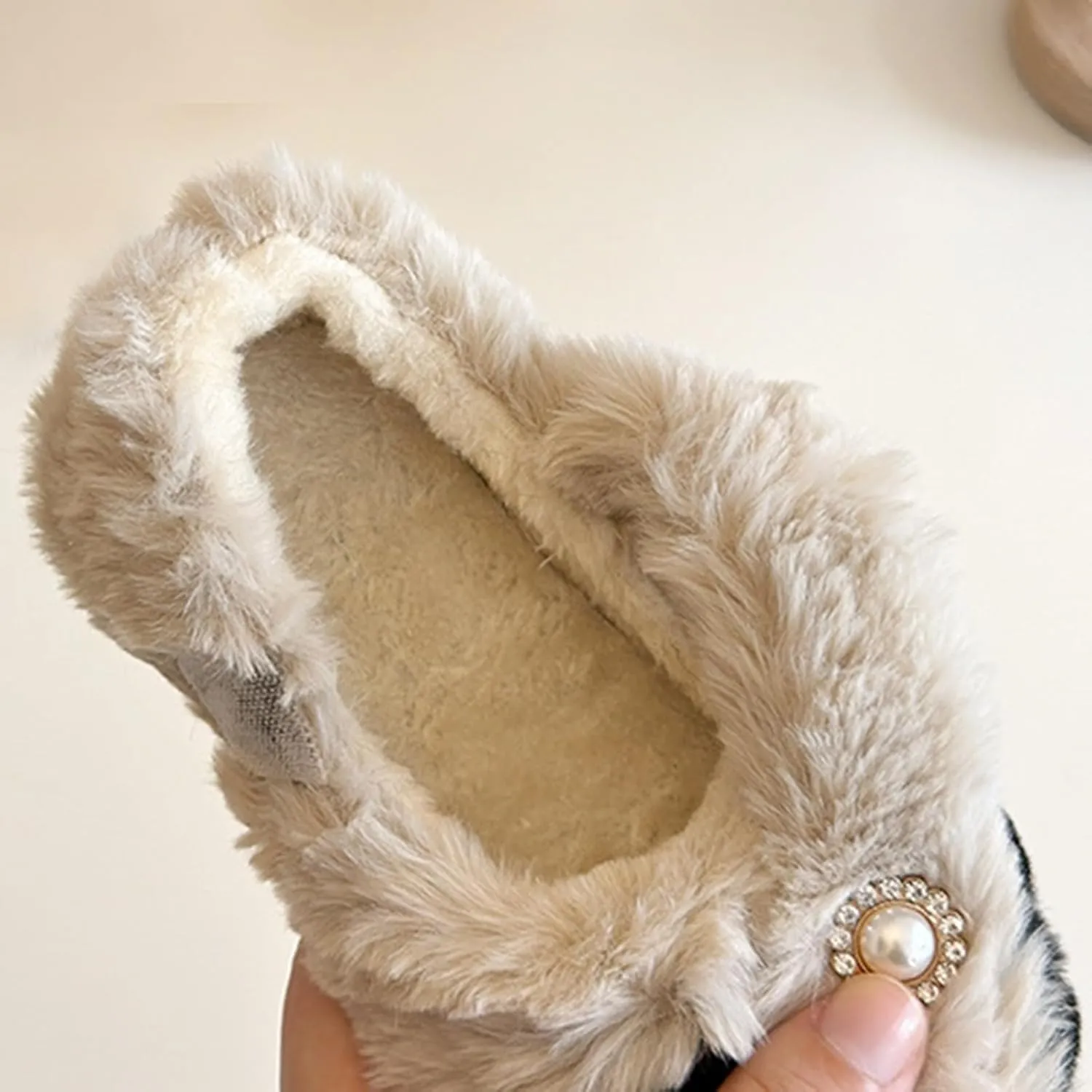 Toddler Girl House Slippers Cotton Comfy House Slippers Bedroom Slippers Winter Warm Indoor Shoes Fuzzy Slipper